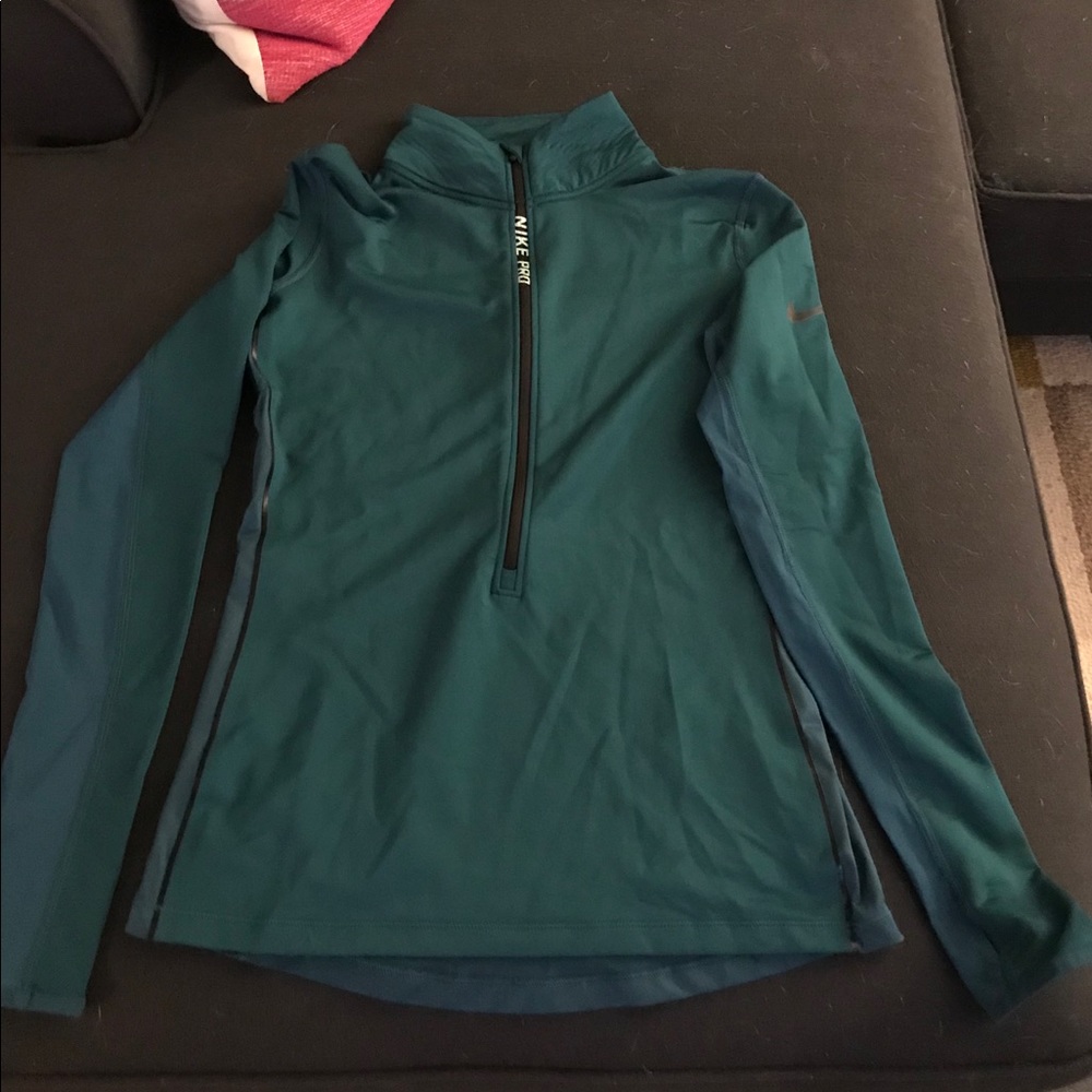 Nike Half Zip